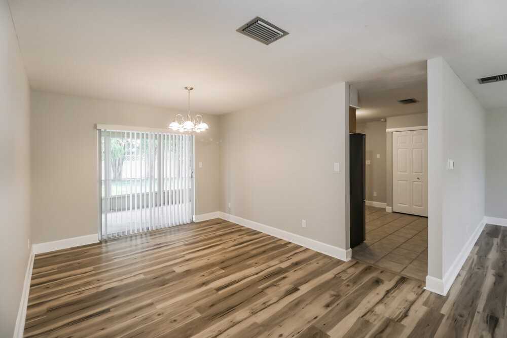 31213 Lancewood Dr - Photo 5 of 16