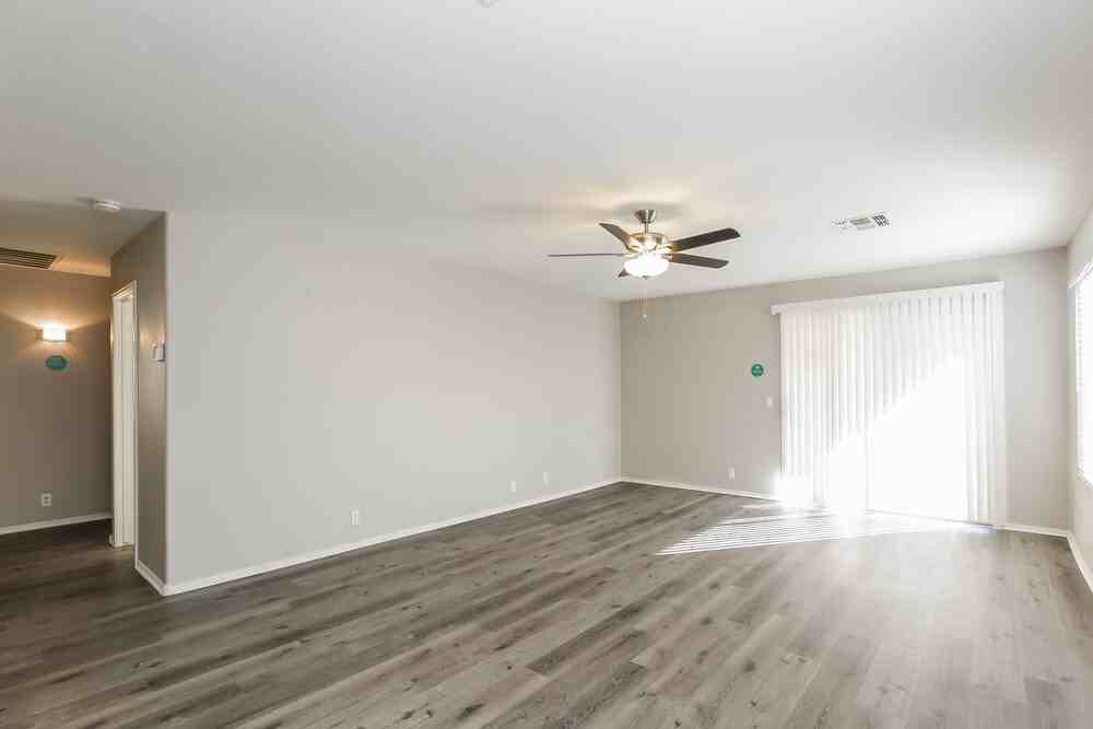 9323 W Ironwood Dr - Photo 3 of 17