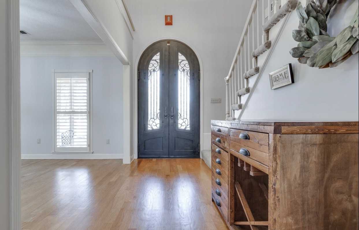 2587 Park Creek Cv S #NA - Photo 2 of 20