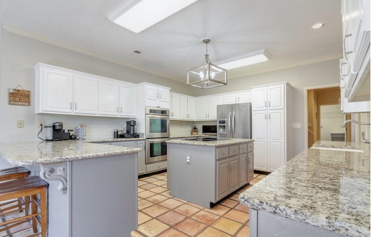 2587 Park Creek Cv S #NA - Photo 7 of 20