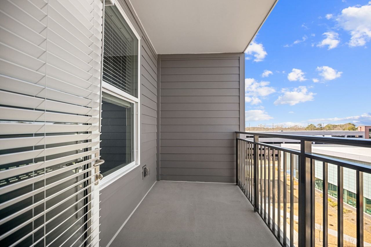 Centro at Pine Nash - Photo 5 of 42