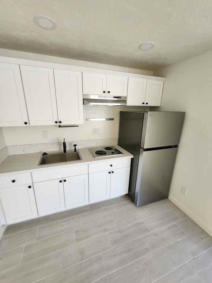 4472 Felton St #2 - Photo 2 of 9
