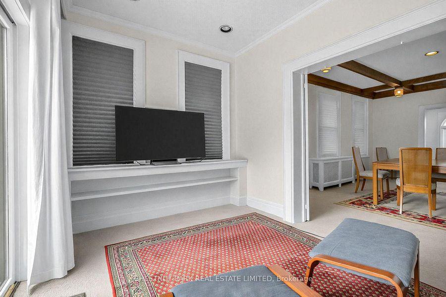 9 Maclennan Ave - Photo 3 of 20