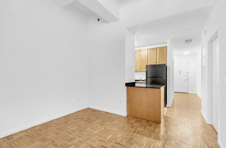 80 John St #1C - Photo 3 of 7