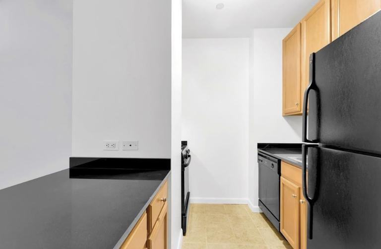 80 John St #1C - Photo 4 of 7