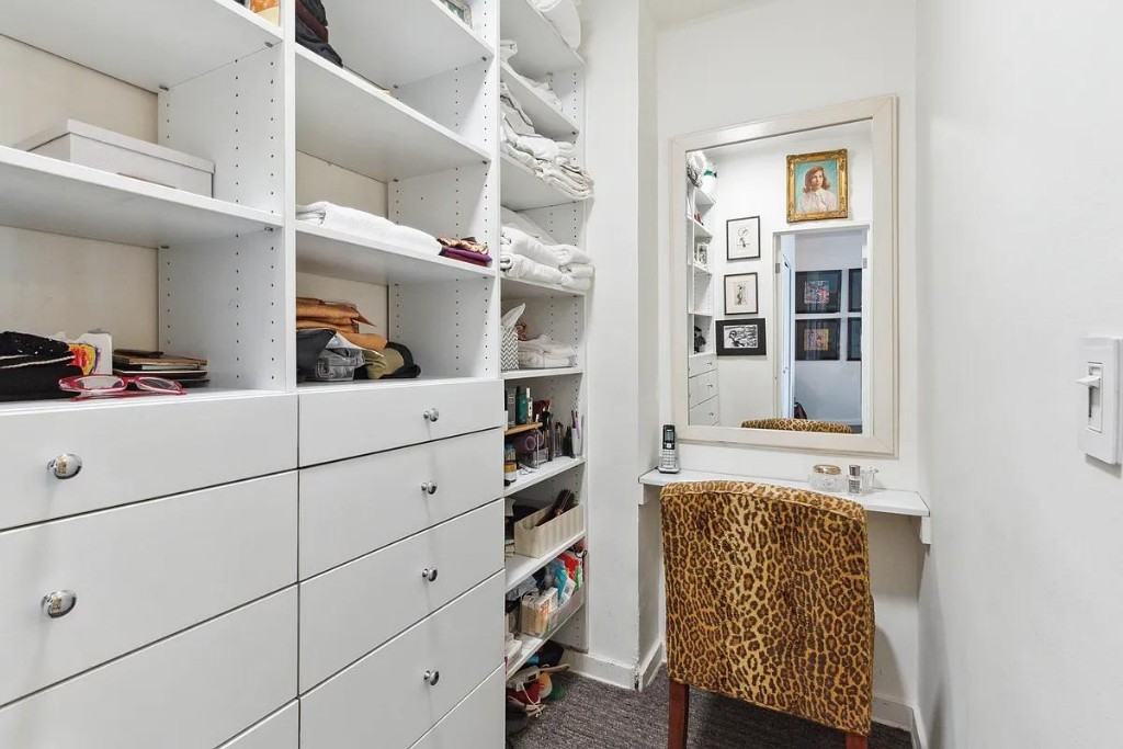 E 69th St #3G - Photo 3 of 6