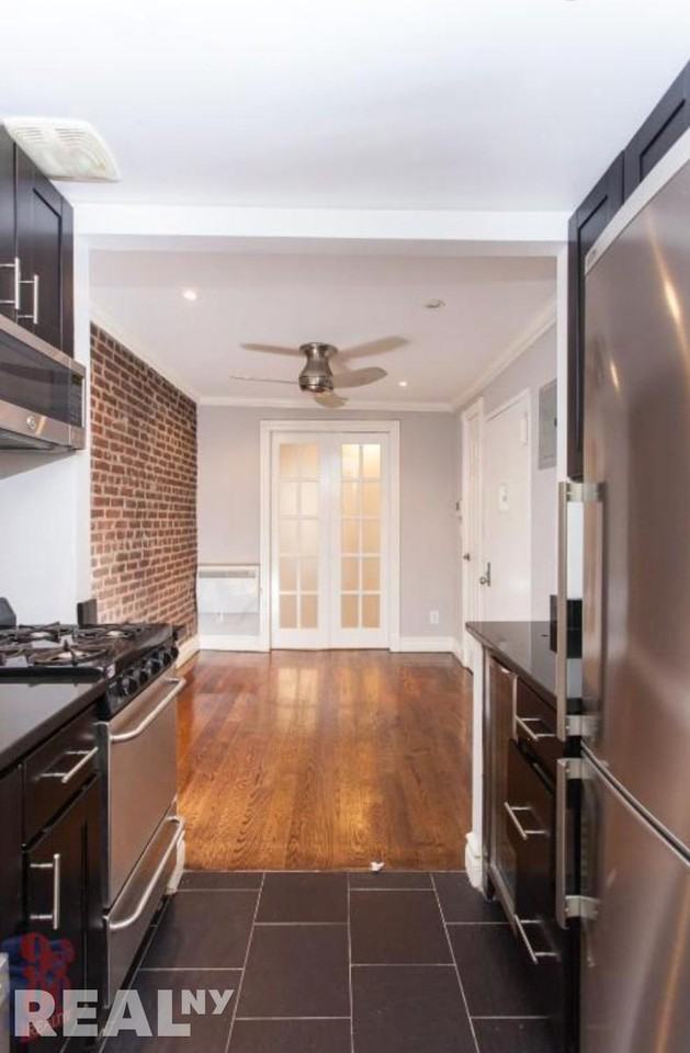 W 53rd St #3C - Photo 3 of 5