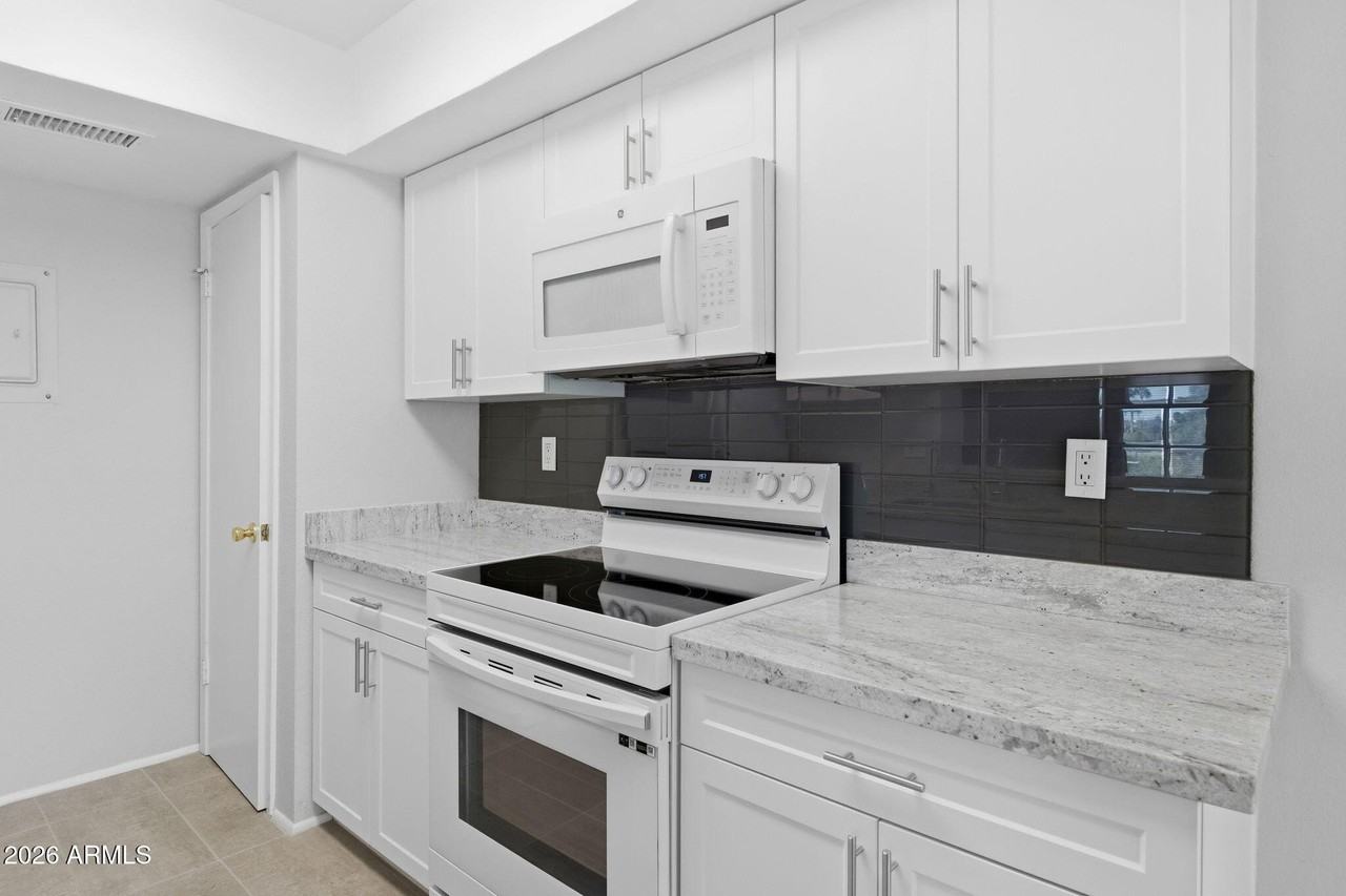 780 E Eugie Ave - Photo 7 of 15