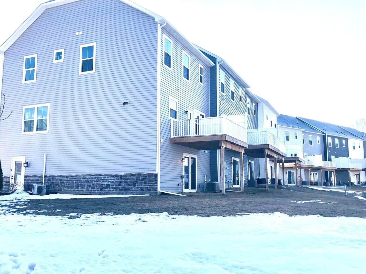 201 Via Veneto - Photo 4 of 46