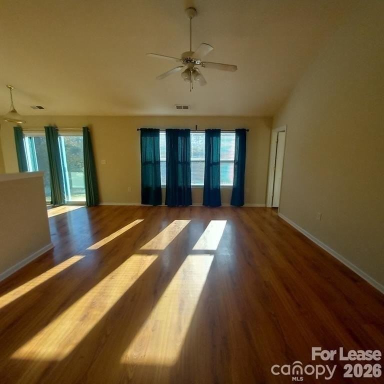 1031 Rocky Meadows Ln - Photo 2 of 17