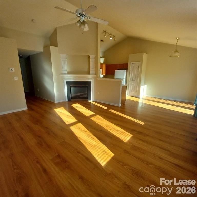 1031 Rocky Meadows Ln - Photo 4 of 17