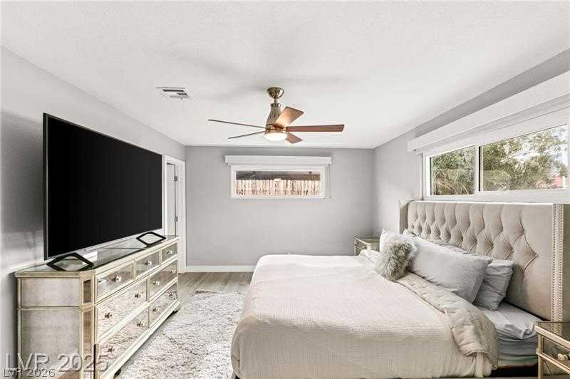 1707 S 8th St - Photo 7 of 16