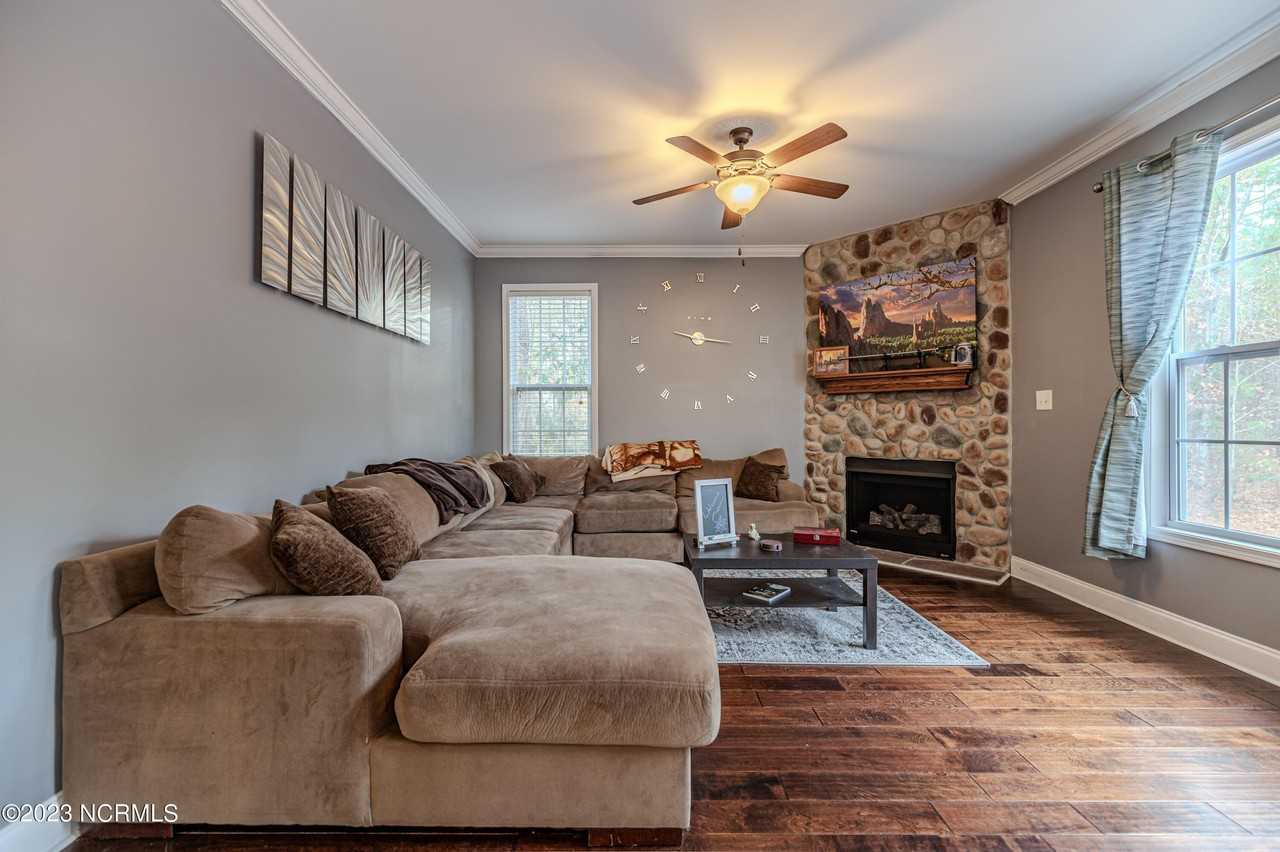 344 Moss Pink Dr - Photo 2 of 29