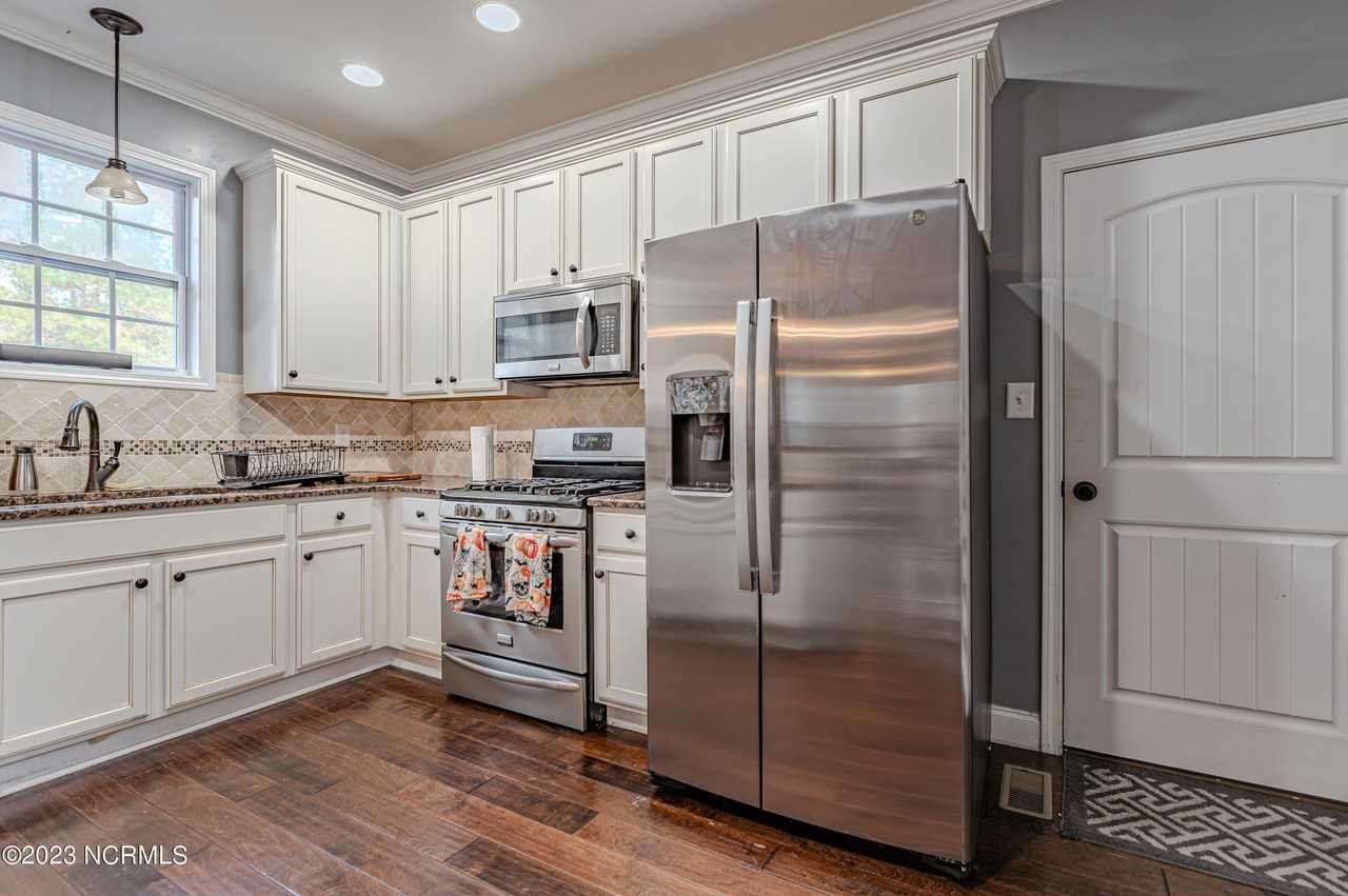 344 Moss Pink Dr - Photo 5 of 29