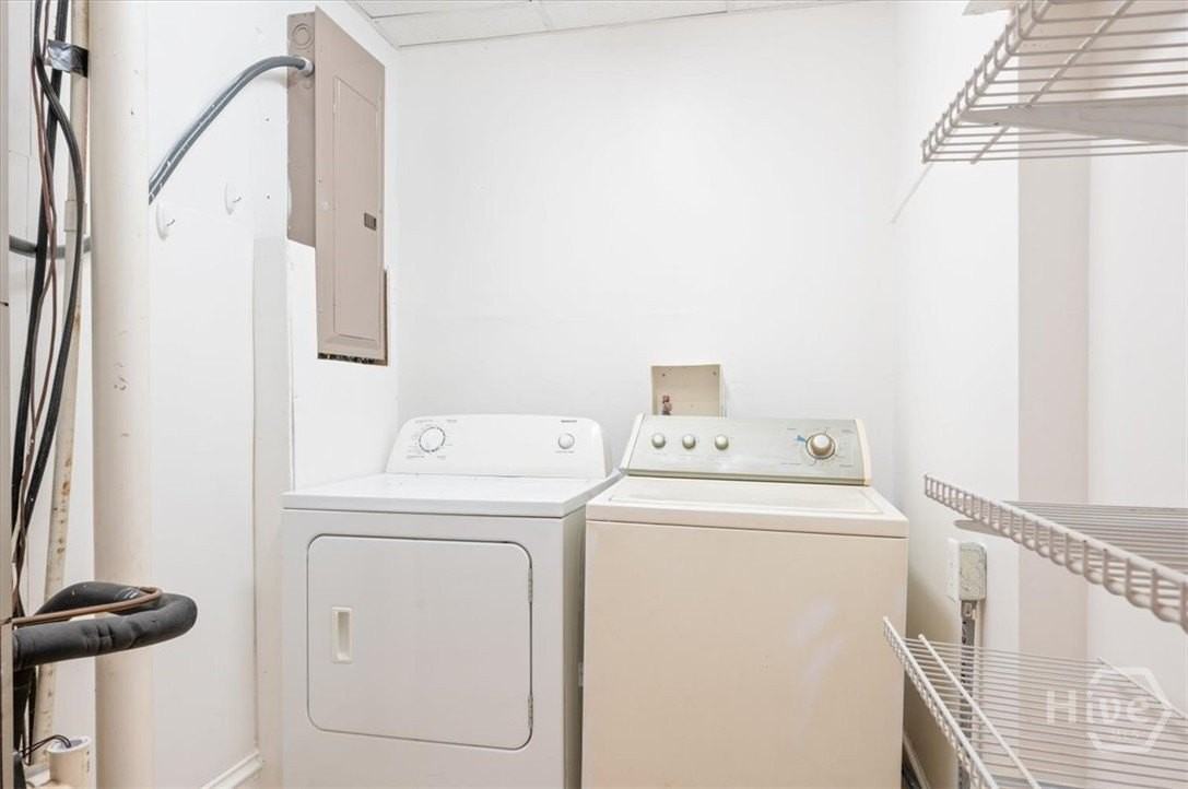 1914 Barnard St Apt D #D - Photo 4 of 13