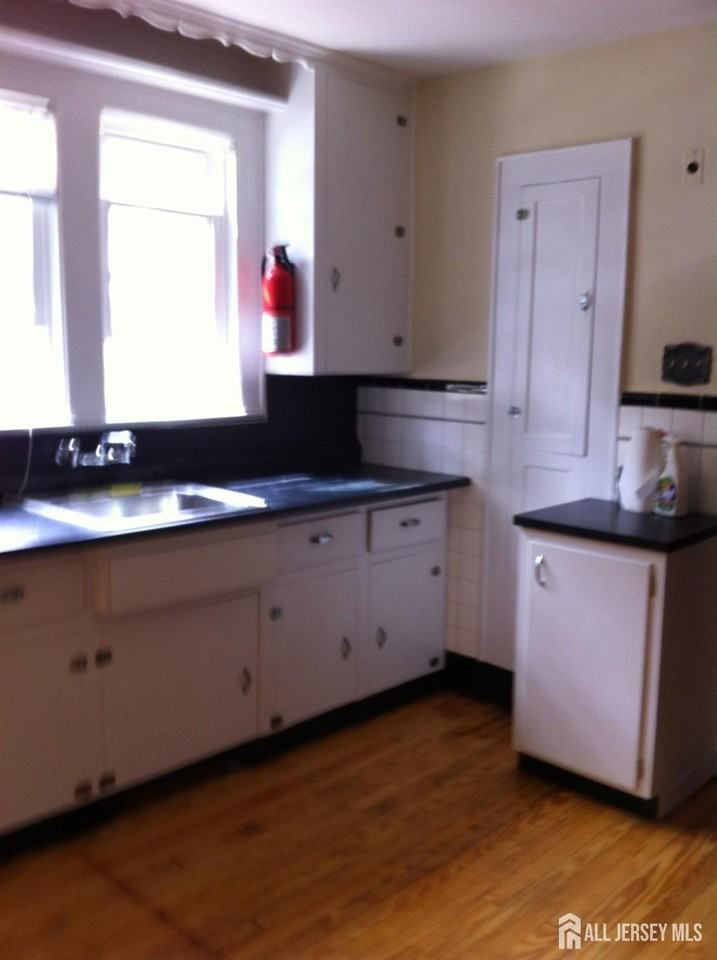 1301 Central Ave #1 - Photo 6 of 10