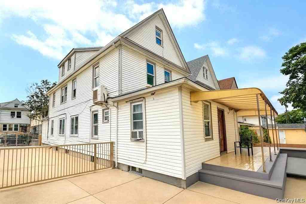 10743 Inwood St - Photo 3 of 39