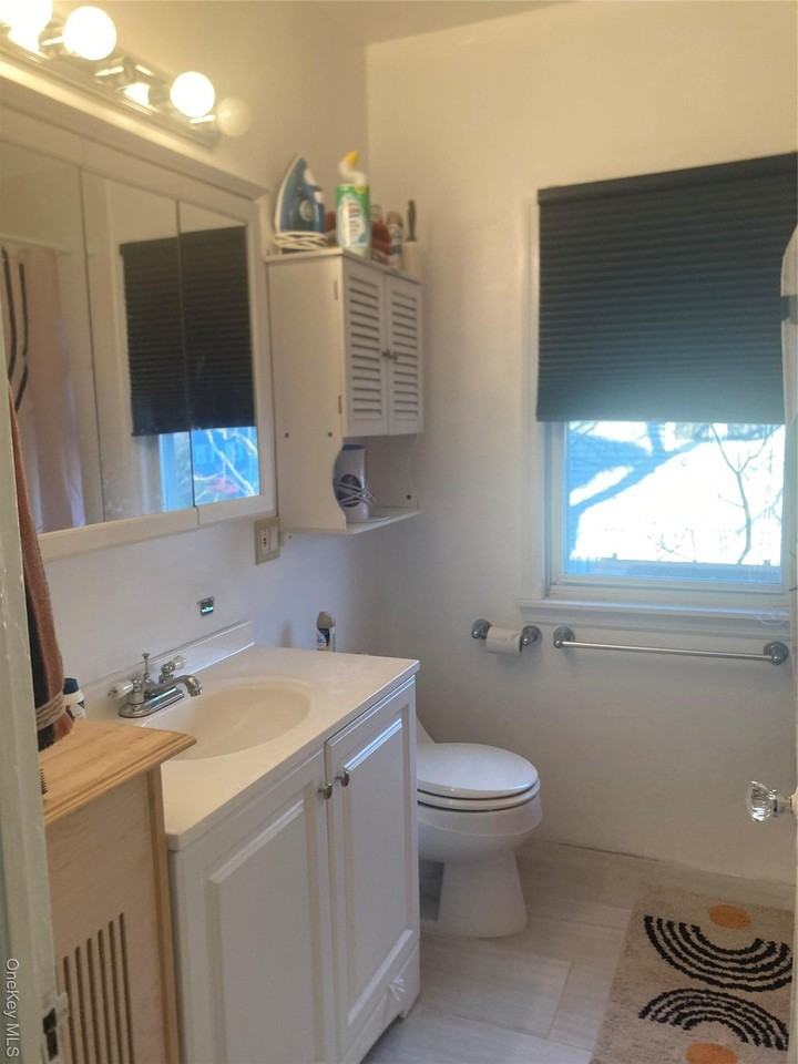 27 W Olive St Unit 2 - Photo 3 of 13