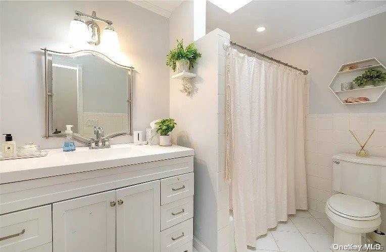 1 Motts Ln - Photo 4 of 5