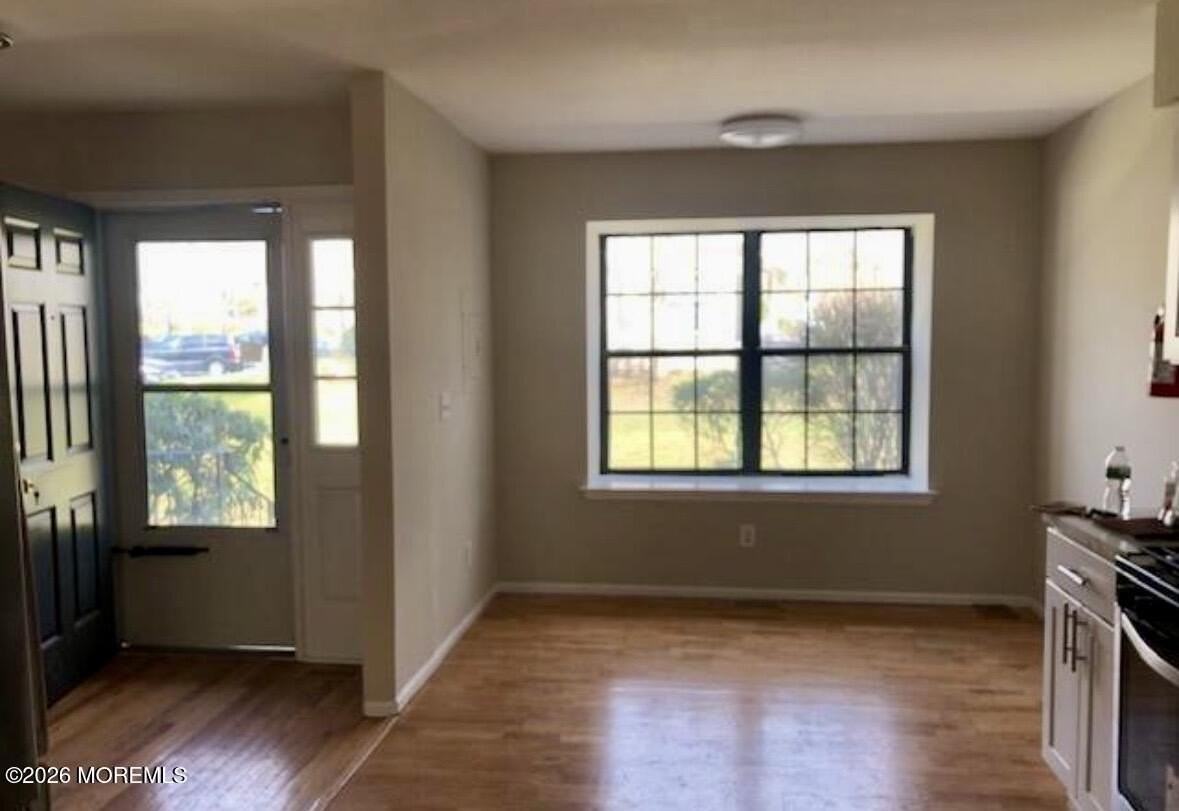 1004 Arlington Dr - Photo 7 of 20