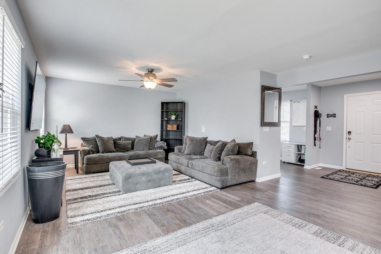 217 Kristen St - Photo 2 of 22