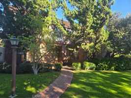 featured image of 1868 Saint Albans Rd