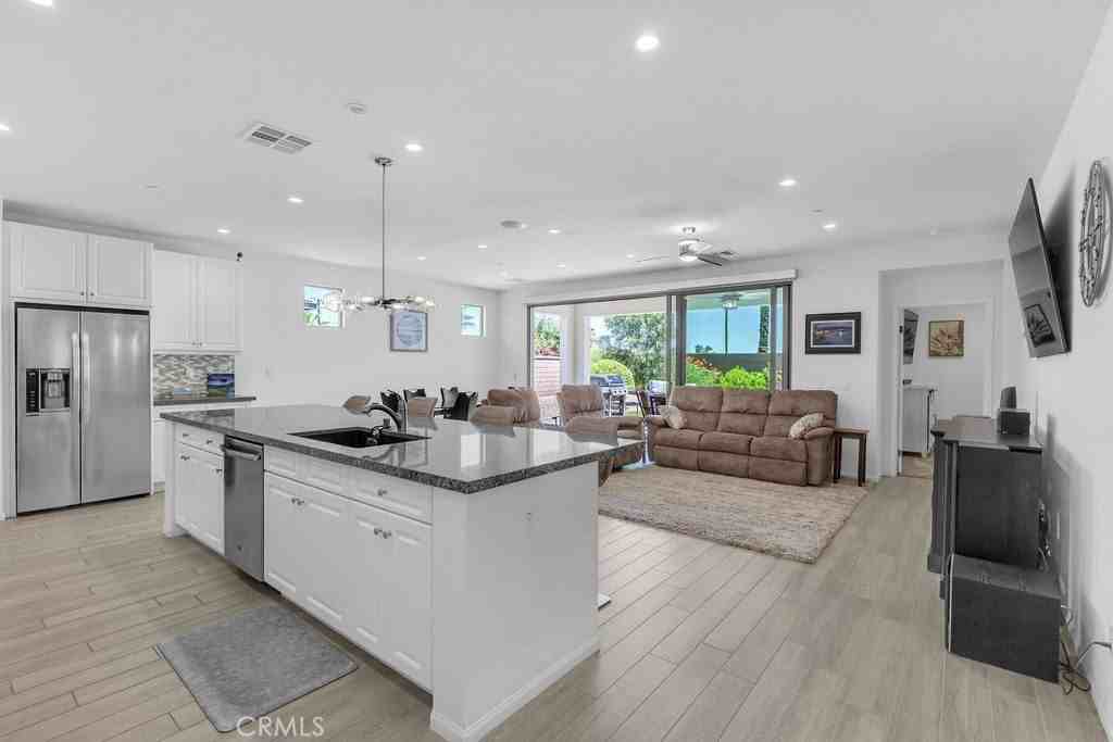 50880 Monterey Canyon Dr - Photo 3 of 24