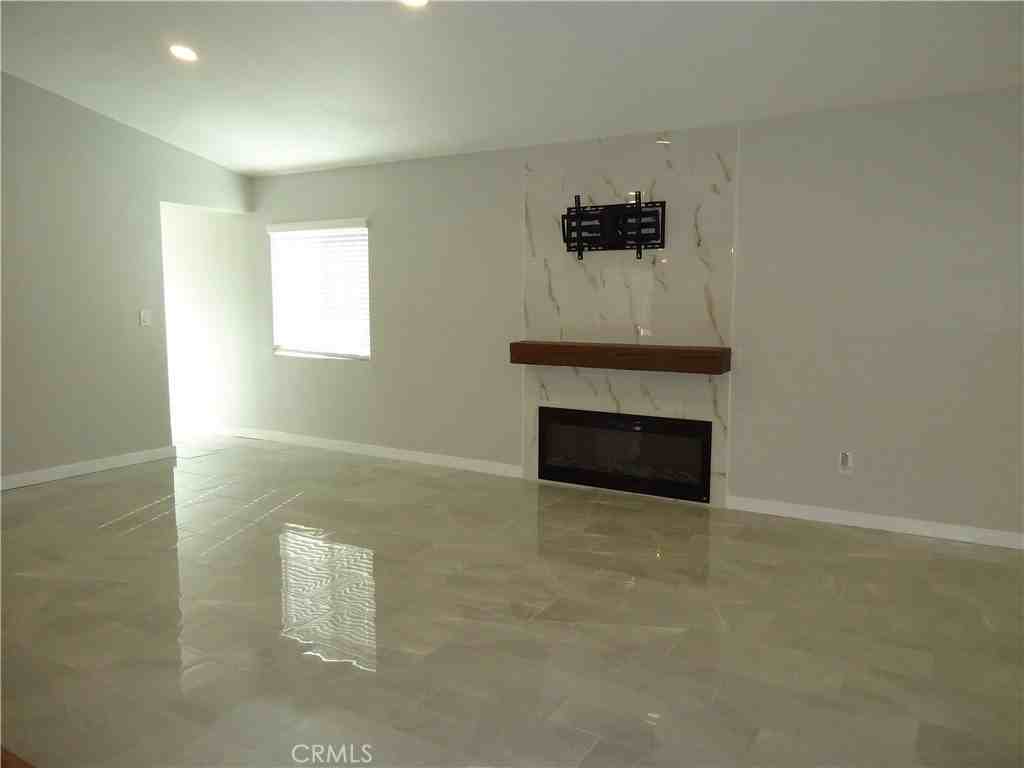 1330 Susan Ave - Photo 3 of 19