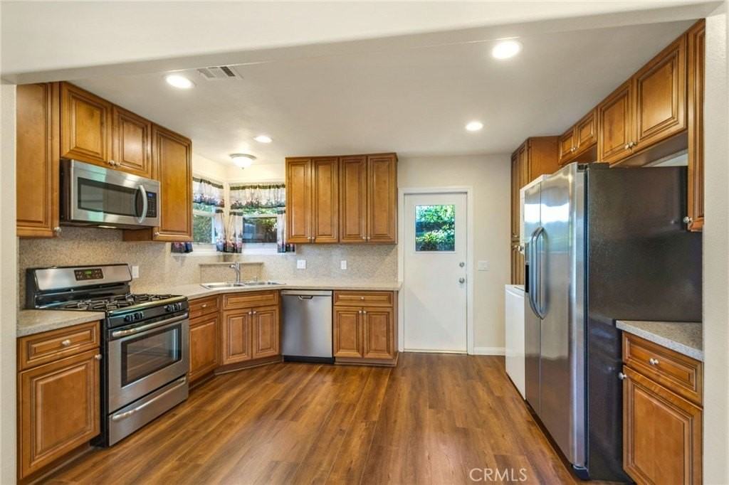 2292 Orchard Dr - Photo 5 of 15