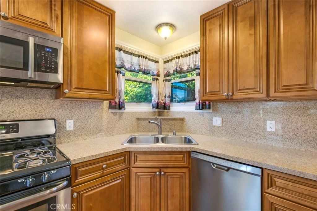 2292 Orchard Dr - Photo 7 of 15