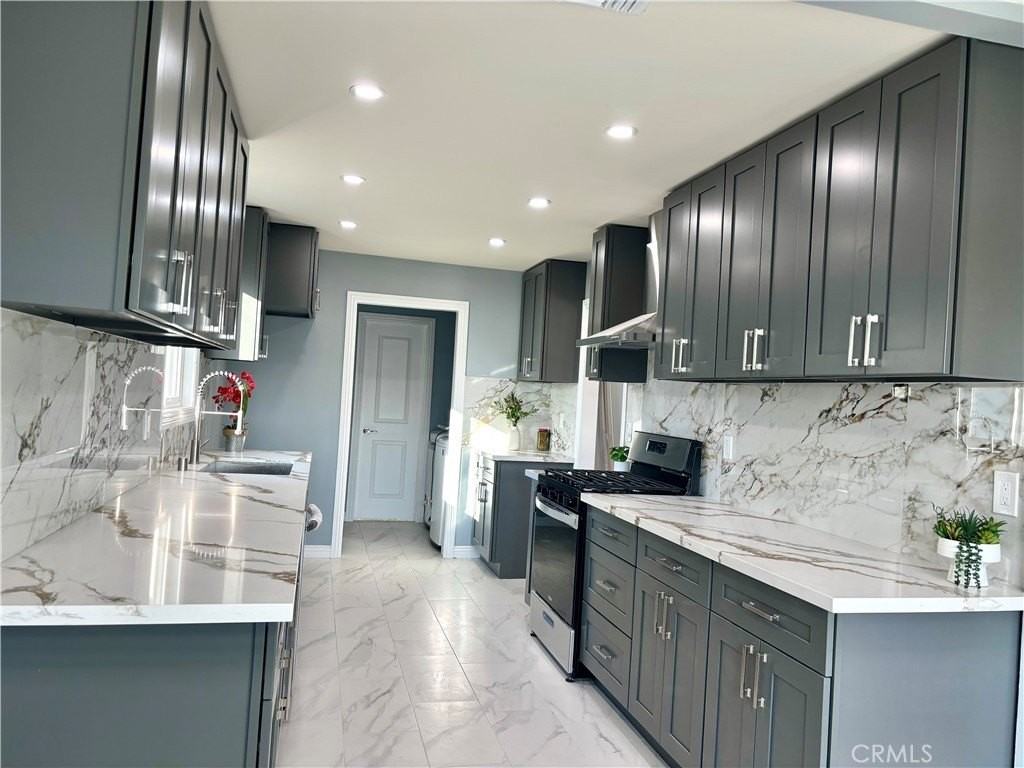 16014 Horace St - Photo 2 of 35