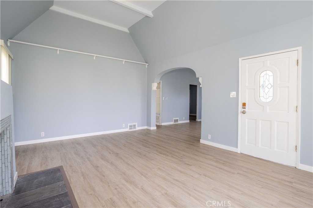 7254 Amigo Ave - Photo 2 of 28