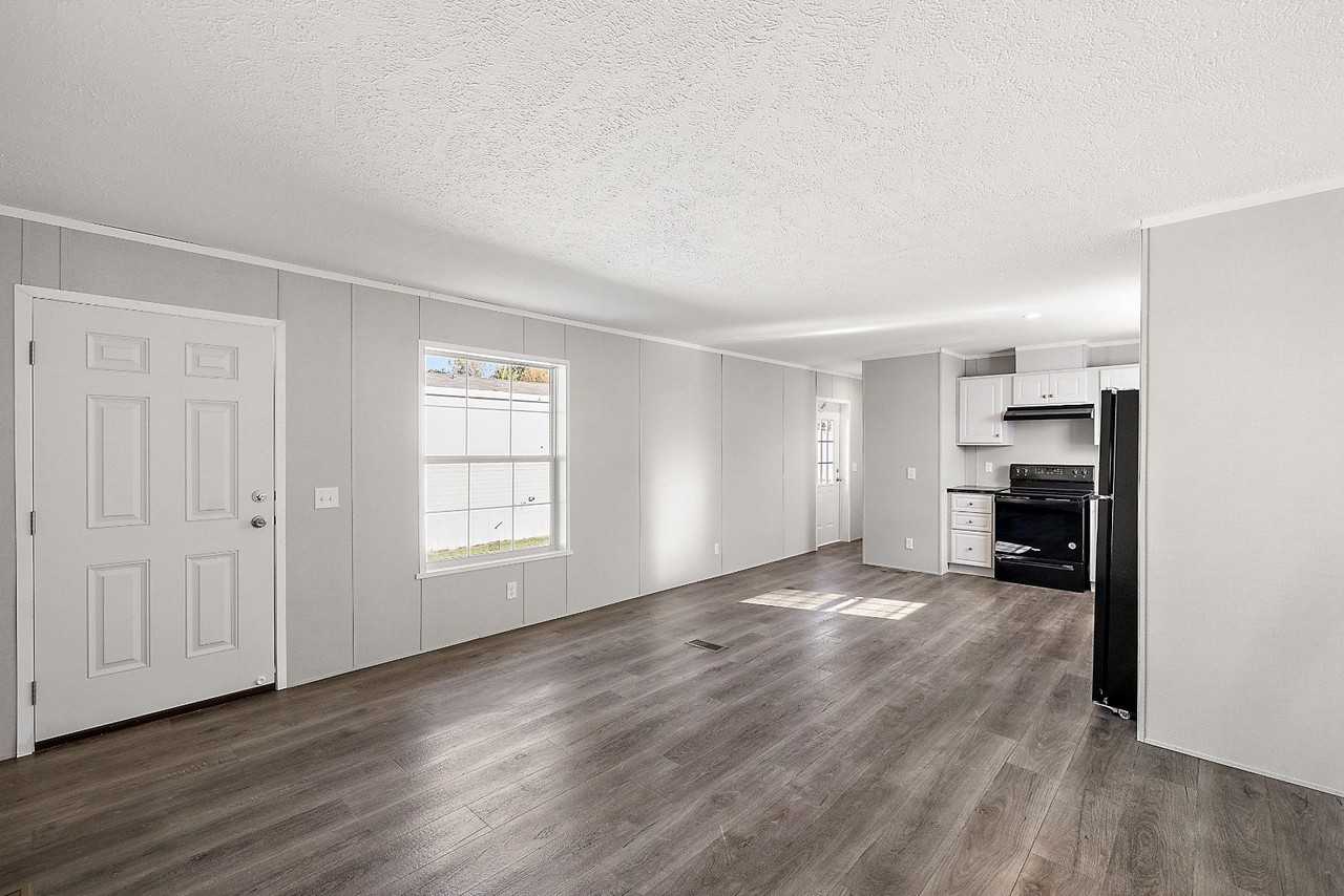 2609 Thornbury Ln - Photo 7 of 23