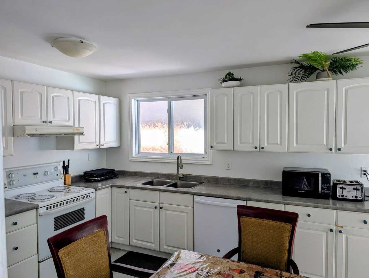 309 Lavergne St - Photo 6 of 8