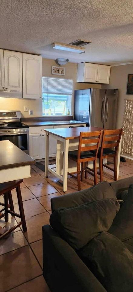 221 Balboa St #A - Photo 2 of 9