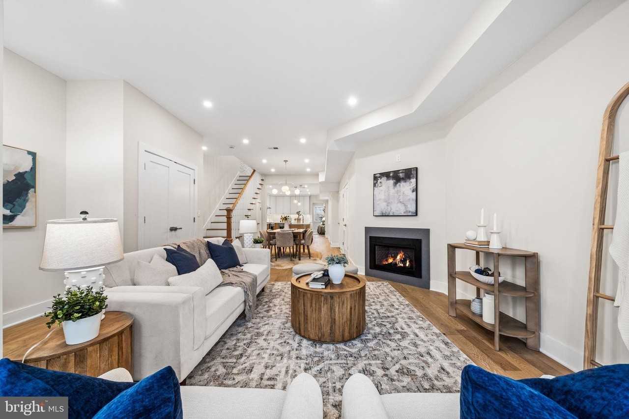 1953 3rd St Nw - Photo 4 of 34