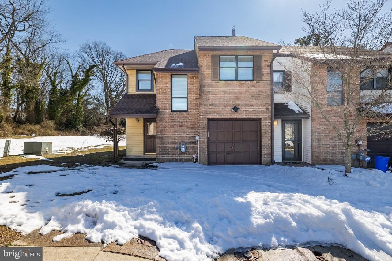 34 Lafayette Ln - Photo 2 of 29