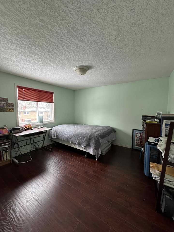 288 Thorncrest Drive - Photo 5 of 14