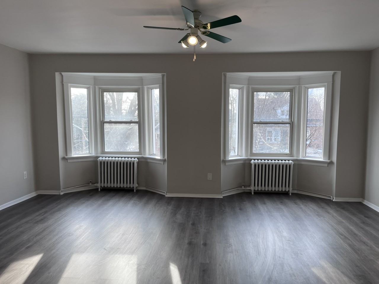 277 Roncesvalles Ave - Photo 2 of 20