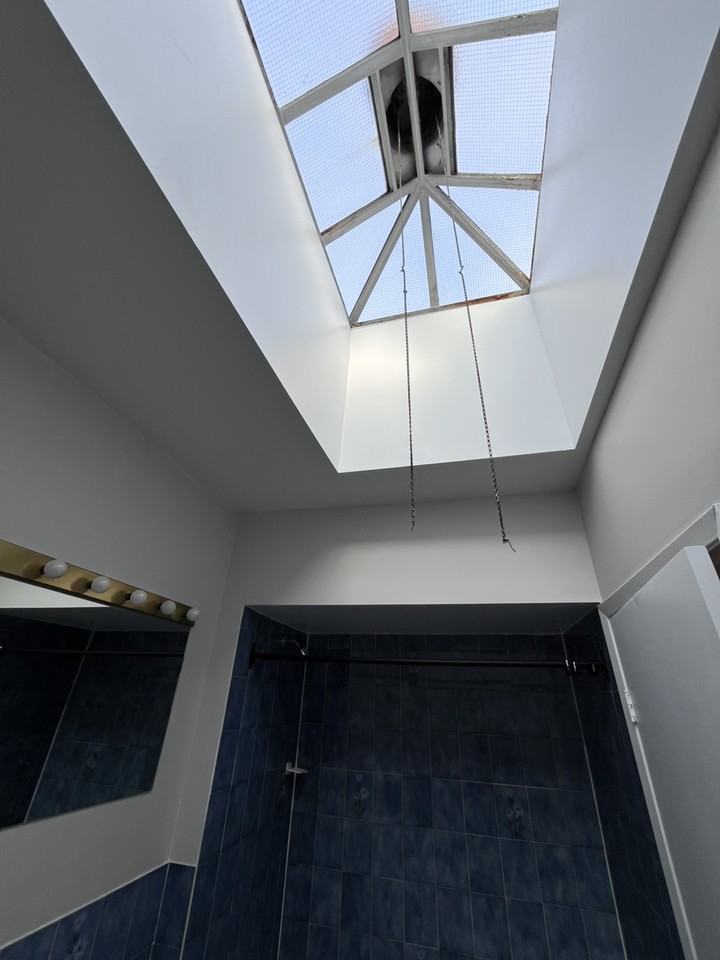 277 Roncesvalles Ave - Photo 3 of 20