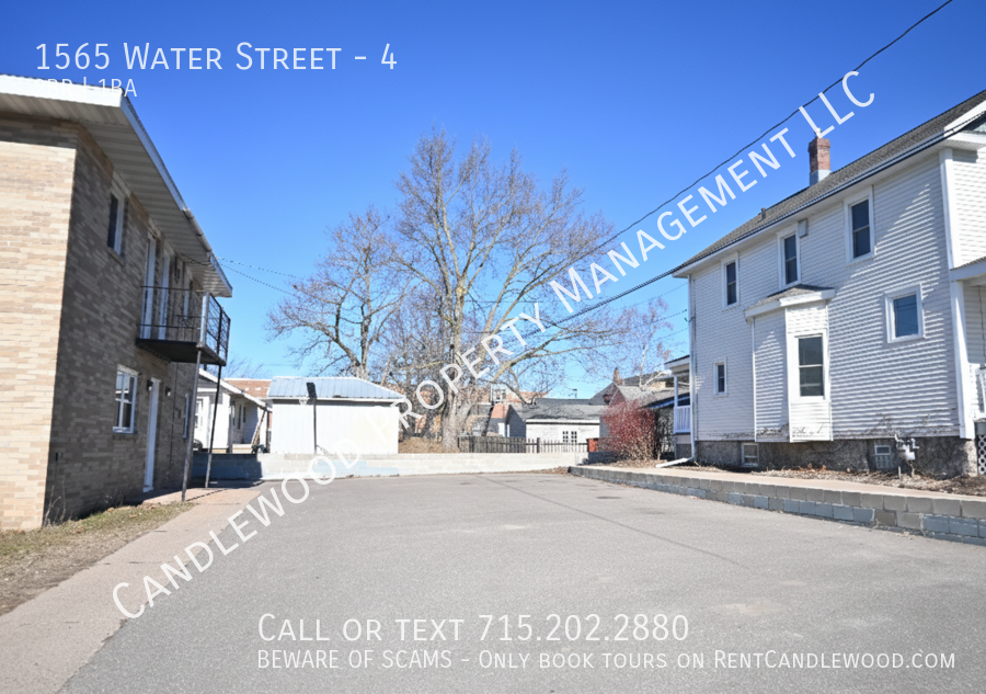 1565 Water St #4 - Photo 3 of 3