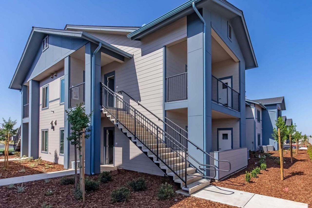 Broadstone Place - Photo 2 of 10