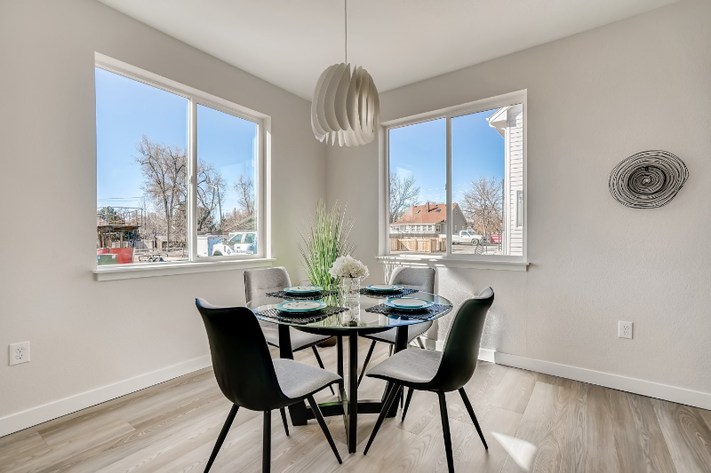 708 Martin St #B - Photo 2 of 12