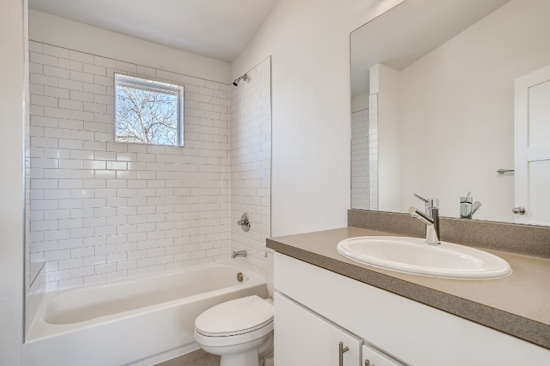 708 Martin St #B - Photo 7 of 12