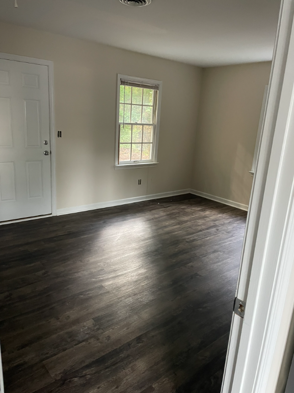 102 Raleigh St - Photo 4 of 13