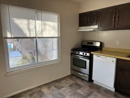 featured image of 32 Chelsea Cir