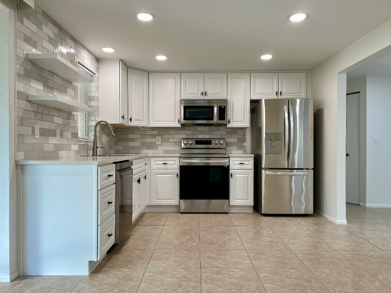 8820 Pohoy Ave - Photo 3 of 29