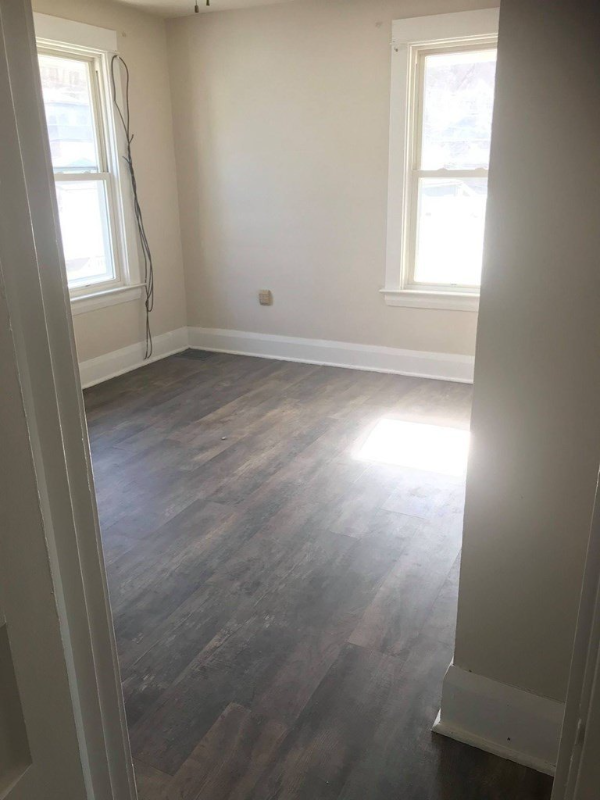 104 N 8th St #A - Photo 3 of 5