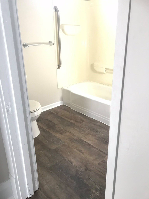 104 N 8th St #A - Photo 4 of 5