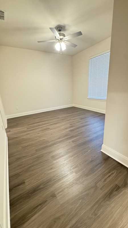 6123 Hamilton Meadows Way - Photo 7 of 26